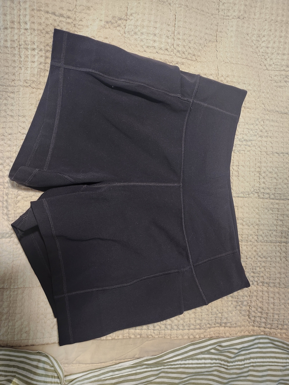 Duluth Trading Co Black High-Rise Gym Shorts